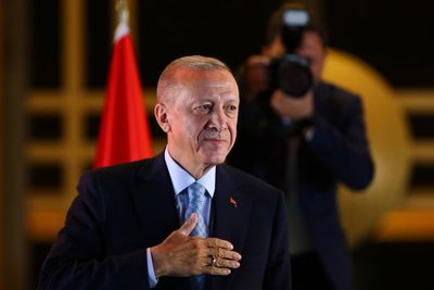 Turkey's Erdogan turns away reform-minded challenger to win another term