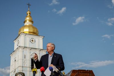 Russia says U.S. Senator should say if Ukraine took his words out of context