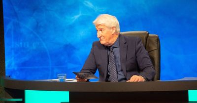 Jeremy Paxman to present final University Challenge after nearly 30 years