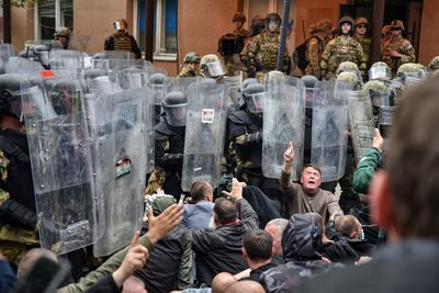 NATO soldiers injured in Kosovo clashes with Serb protesters