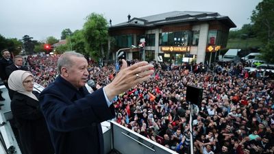 'No amateur': Identity politics, media crackdown help propel Erdogan to victory