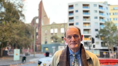 Historic building ravaged in Sydney fire should be saved, architect says as demolition begins