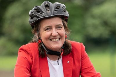 Minister opens £1.25m cycling circuit ahead of world championships