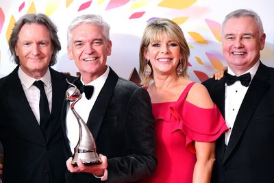 Eamonn Holmes accuses former colleague Phillip Schofield of ‘toxicity’ - OLD