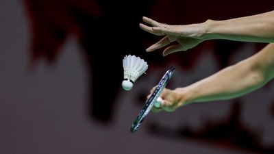 Badminton body extends 'spin serve' ban until after Paris Olympic Games