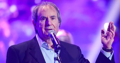 Chris de Burgh issues warning as scam accounts continue to dupe fans