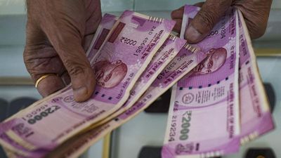 Delhi HC reserves order on plea against withdrawal of ₹2,000 currency banknotes