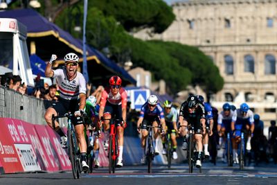 Mark Cavendish praises 'eternal optimist and special person' Geraint Thomas after stage-winning Giro d'Italia lead-out