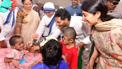YSRCP leaders and cadres celebrates YS Jagan's 4-year rule, CM visits Nirmala Hriday