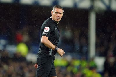 Andre Marriner retires from refereeing