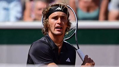 Zverev wins first French Open match since ankle injury