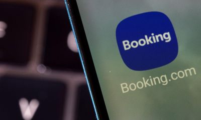 Tourists turn up at London family home mistakenly listed on Booking.com