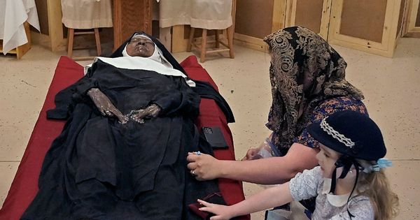 Amazing life of miracle nun whose body was exhumed but hasn't decayed