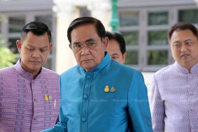 Prayut to MFP: Don't step out of line