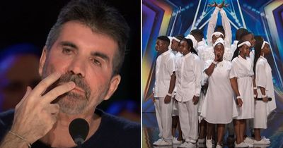 Simon Cowell breaks down in tears as choir covers song by late singer who died of cancer
