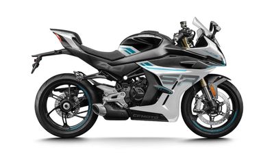 CFMoto Unveils The 450SR S Sportbike In China
