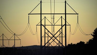 Last-minute power grid bill is bad for Illinois transition to renewable energy