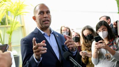 Watch: House Minority Leader Hakeem Jeffries holds press conference ahead of debt ceiling vote