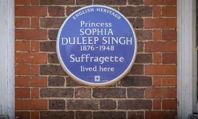 Blue plaques should be for unsung heroines too