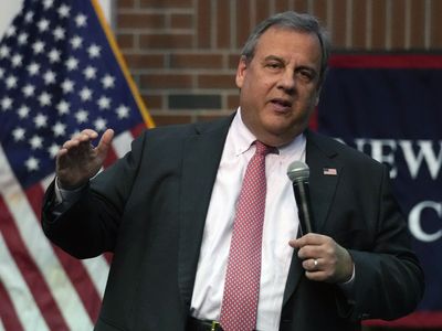 Chris Christie will seek to be alternative to Trump in expected presidential campaign