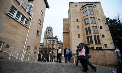 Funding model for UK higher education is ‘broken’, say university VCs