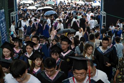 Chinese graduates lower their ambitions in moribund jobs market