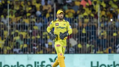 Dhoni will take medical advice for knee injury and decide: CSK CEO Viswanathan