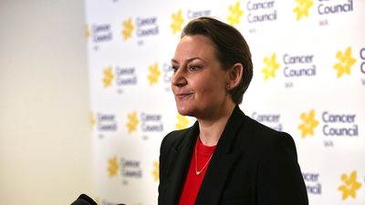 Amber-Jade Sanderson pledges loyalty to incoming WA Premier Roger Cook after failed leadership tilt