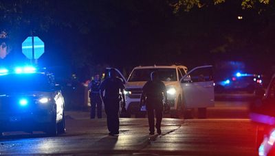 Off-duty Chicago police officer shot in the arm on Near West Side. ‘It could have been very, very much worse,’ top cop says