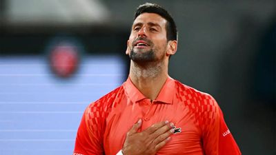 Novak Djokovic sails into French Open third round after Kosovo controversy