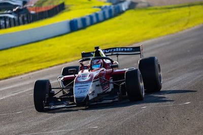 Nine cars for Winton S5000