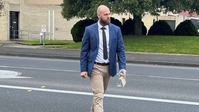 Mount Gambier police officer denies losing control of his emotions during alleged assaults