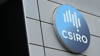 CSIRO deputy chair David Knox overpaid by $200,000, money still unrecovered