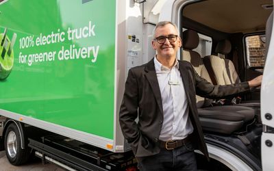 Woolworths charges ahead as home delivery fleet goes electric