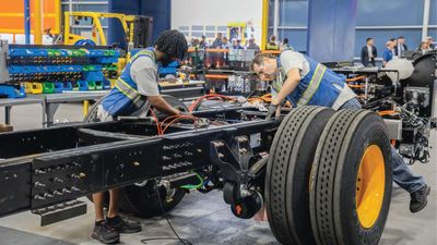 Blue Bird Scales Up Electric School Bus Production With New Facility