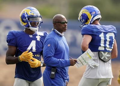 Watch: Mic’d-up Eric Yarber coaches Rams’ WRs during OTAs
