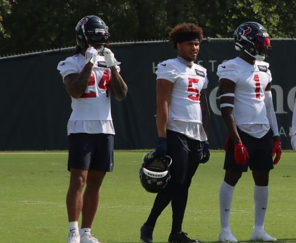 Texans' Matt Burke deliberate describing Jalen Pitre as 'great'