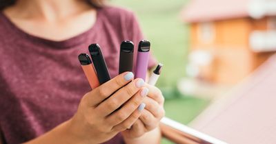 Children 'bringing vapes that look like highlighters to school in pencil case'