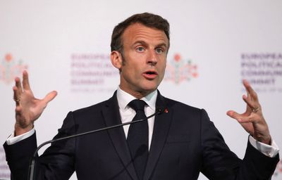Macron says Ukraine needs clear, strong security guarantees at NATO summit