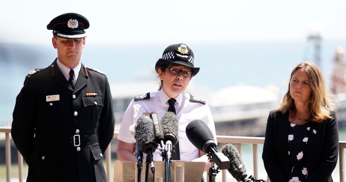 People told to remove footage of beach victims being…