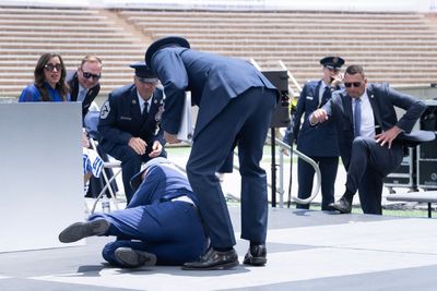 Biden takes a spill at Air Force event