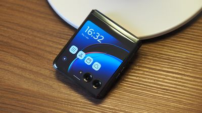 I tried Motorola's Razr 40 Ultra – it's the best flip-phone I've ever used