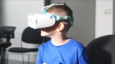 Albury-Wodonga hospital launches fundraiser to buy virtual reality headsets to keep kids calm