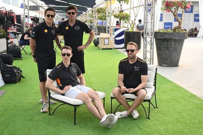 Saunas to paddling pools - How FE drivers are preparing for Jakarta's heat