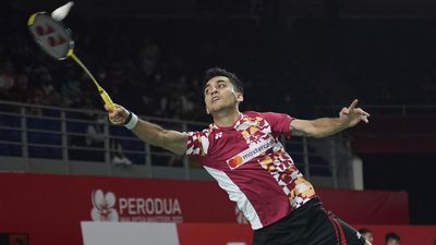 Thailand Open badminton: Lakshya enters semifinals, Kiran loses