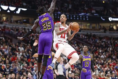 Mock trade sees Chicago Bulls send DeMar DeRozan to Los Angeles Lakers