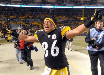Fans overwhelmingly pick greatest WR in Steelers history