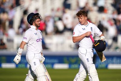 Ben Duckett breaks Lord’s record as Ollie Pope piles on runs for bullish England