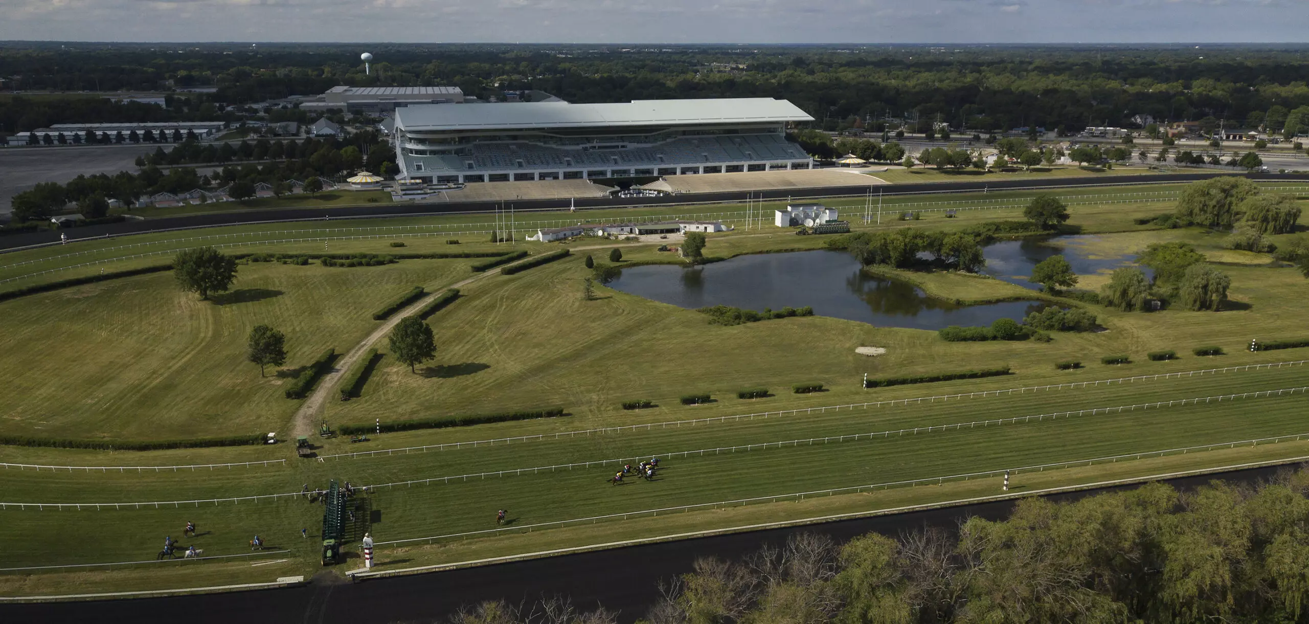 The Chicago Bears unveil plans for an enclosed new suburban stadium, News