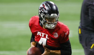 Watch: Falcons hold Friday’s OTA at Mercedes-Benz Stadium